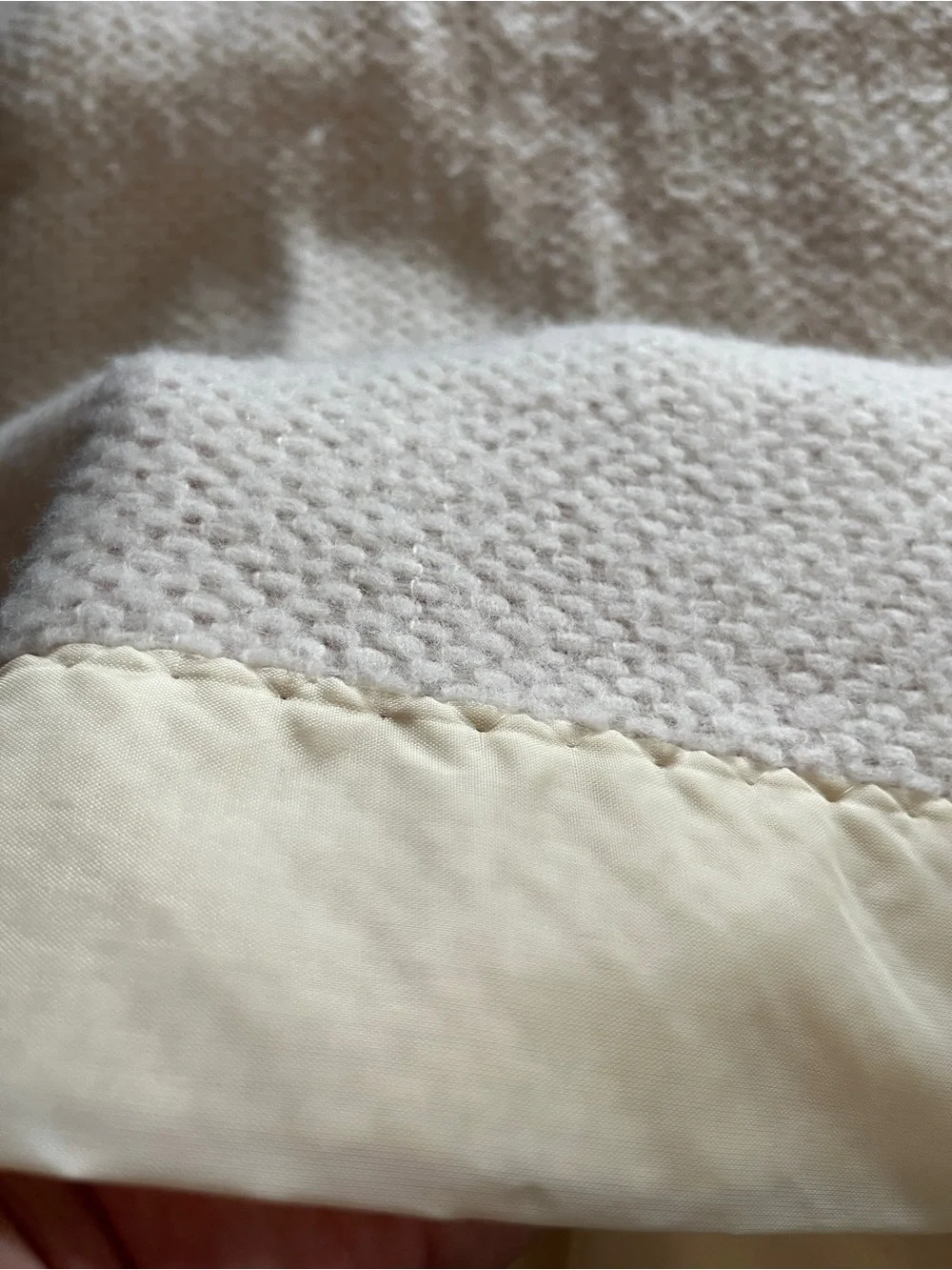 Vintage Faribo Blanket QUEEN Ivory Fluff Loomed Acrylic Satin Trim USA